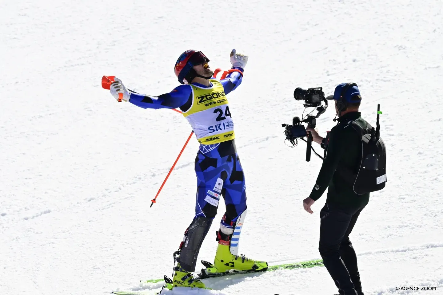 AJ Ginnis jako pierwszy poniesie ogień olimpijski przez zimowymi igrzyskami