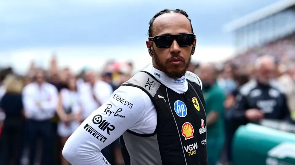 Hamilton w trakcie GP Miami wielokrotnie wyrażał swoje niezadowolenie z decyzji Ferrari