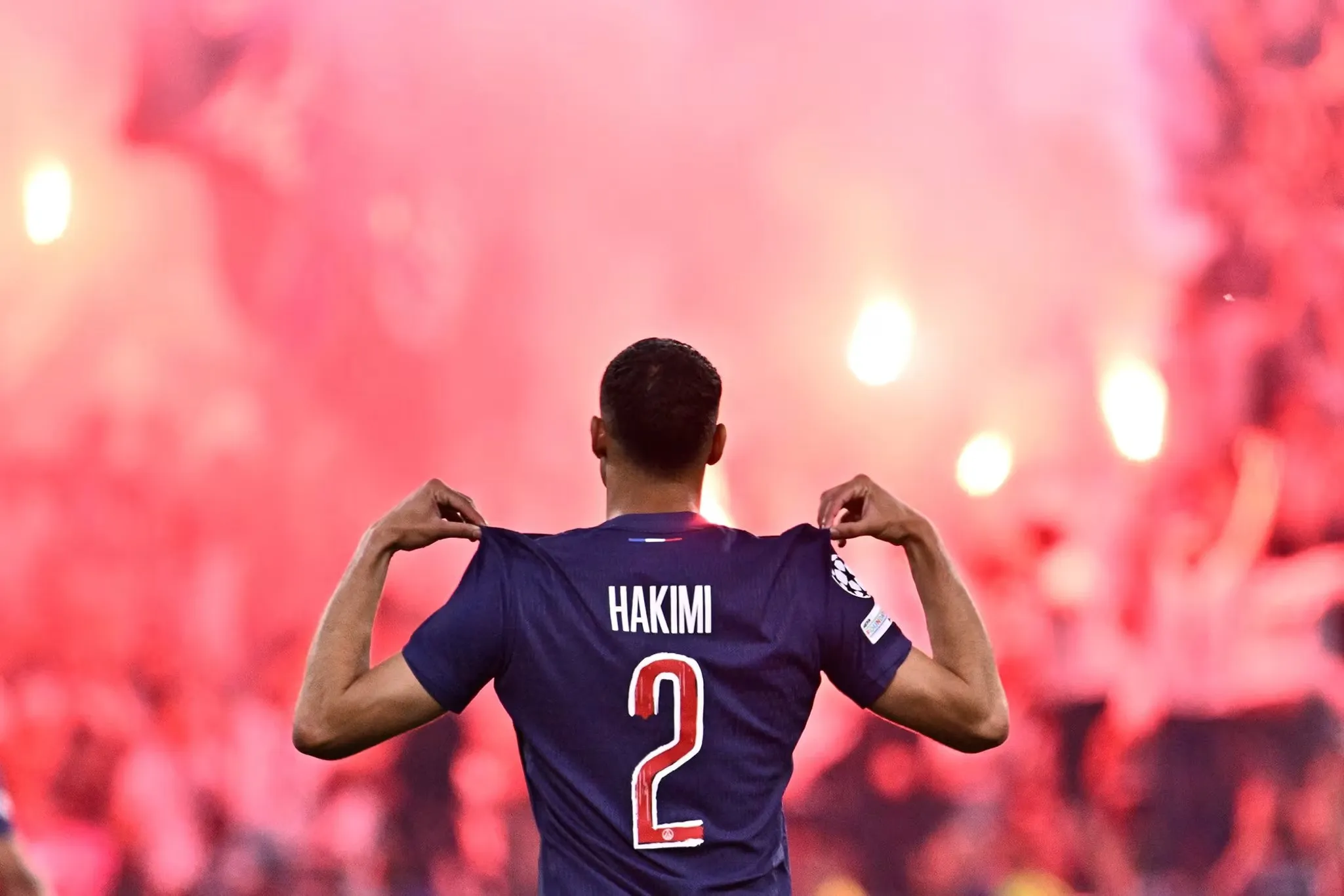 Hakimi najbardziej wartościowym bocznym obrońcą na świecie