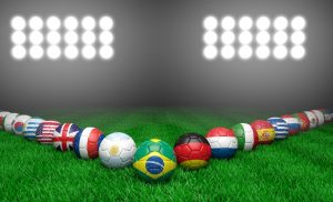 Piłki z flagami państw reprezentacji na mundialu