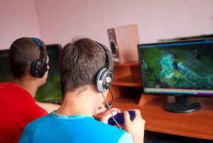 E-sport: rozrywka, sport czy uzależnienie? Na czym polega uzależnienie od gier e-sportowych?