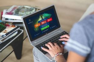 Jak najlepiej wykorzystać bukmacherski bonus bez depozytu? Kupon bukmacherski za freebet - co postawić?